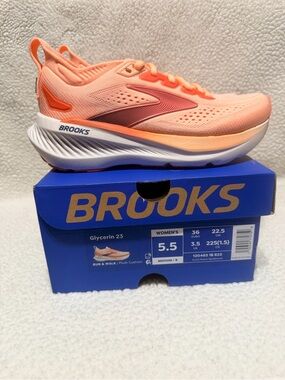 Brooks Women’s Glycerin 23 Running Shoe — Peach/Coral Accent